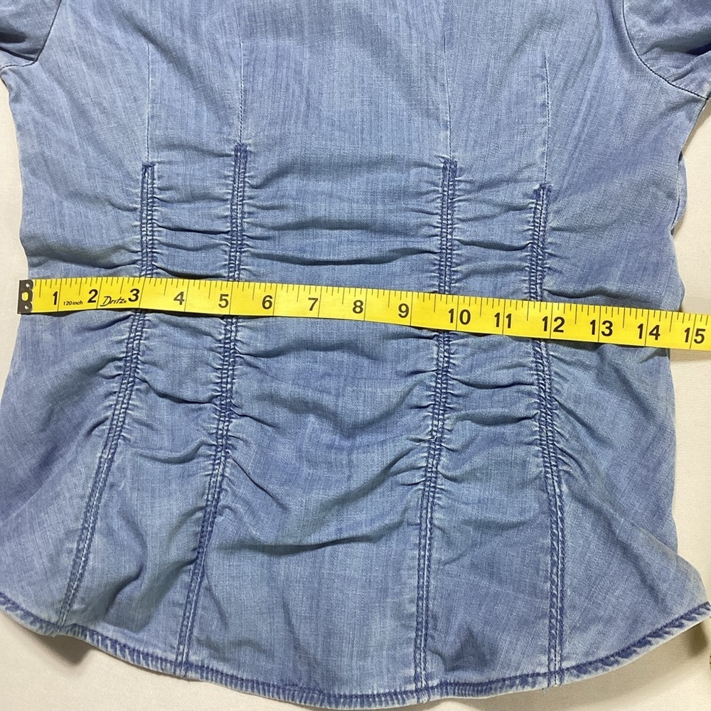 White House Black Market Light Blue Ruched Button-Front Chambray Shirt - Picture 12 of 14